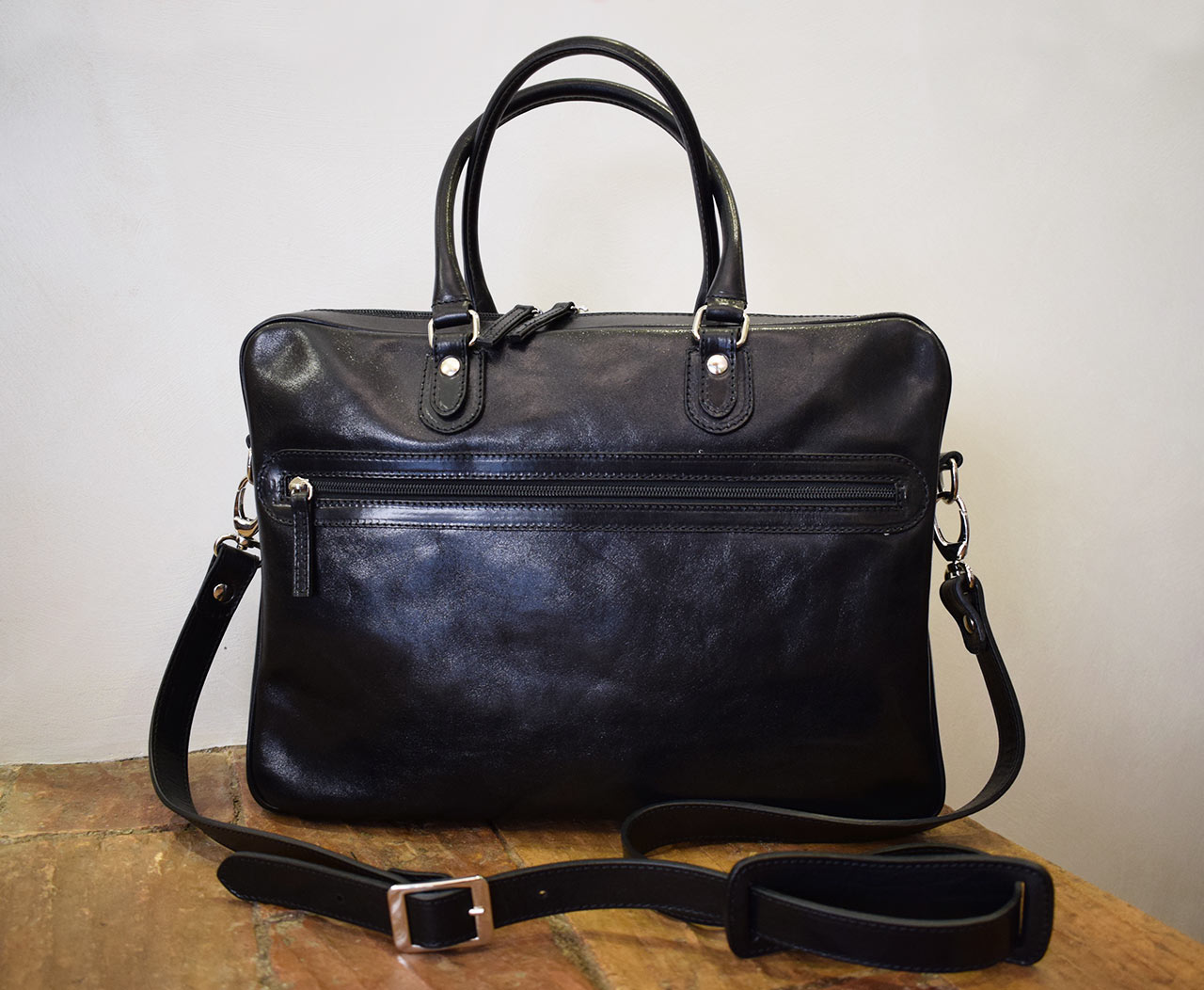Fides - Handmade leather briefcase with handles and shoulder strap