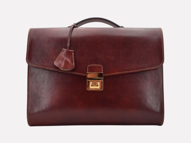 Justitia, Italian leather briefcase designed and handcrafted in Rome by Riccardo Mancini